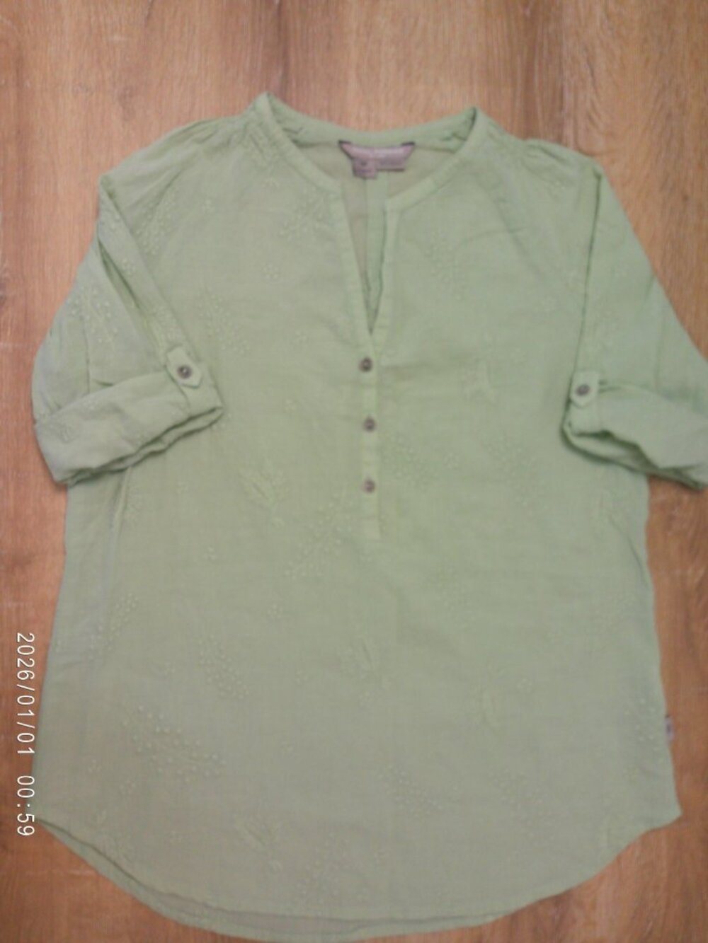 Royal Robbins Womens Green Embroidered Tunic Size M Standard Fit 3/4 Sleeves